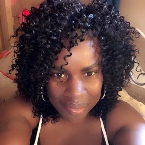 Meet your Posher, Shanique